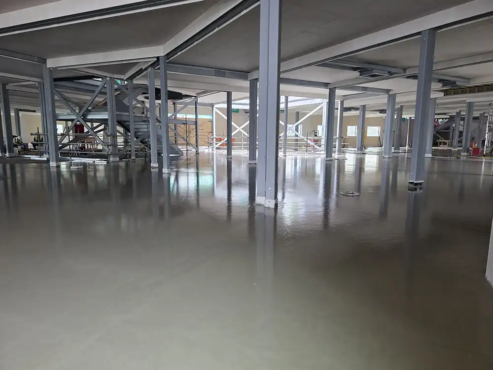 completed-screed-floor-john-radcliffe-hospital