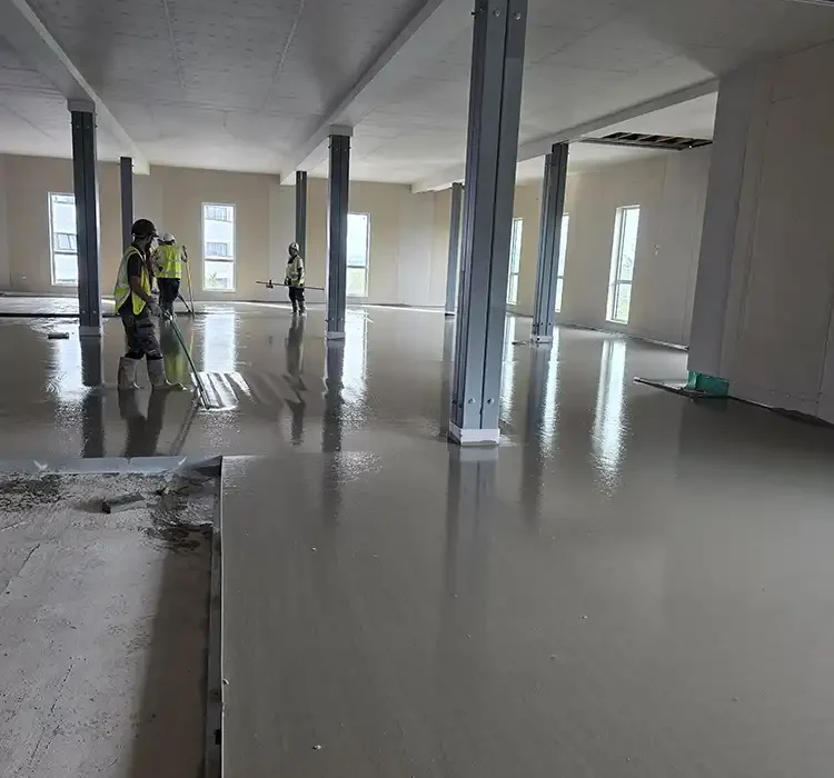 flowing-screed-pour1