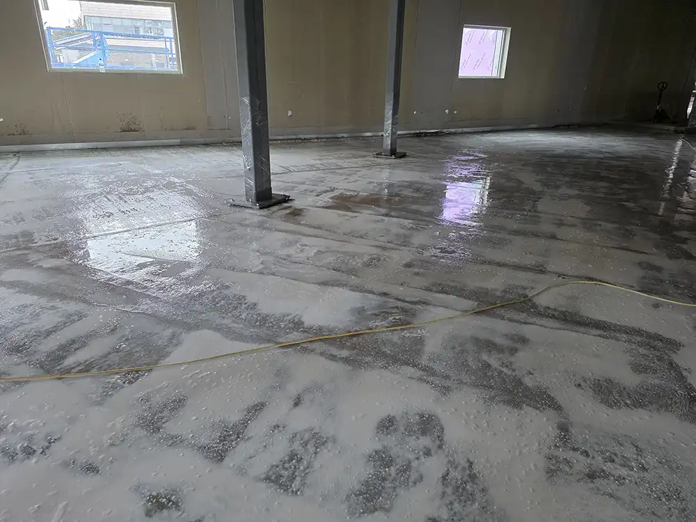 surface-preparation-before-flowing-screed2